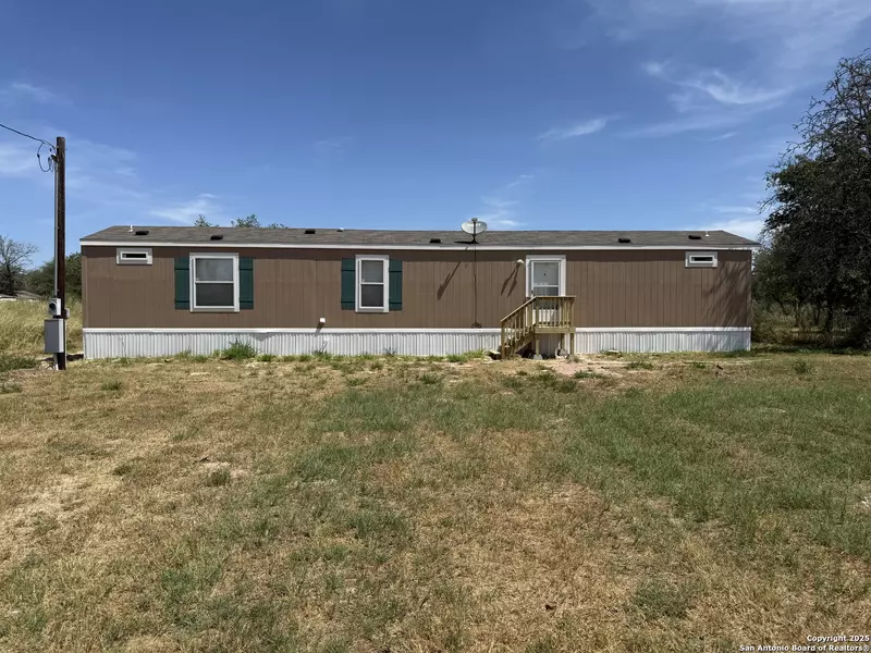 135 Ashford, Poteet, TX 78065