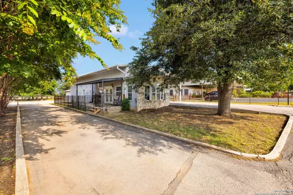 159 Star, Pipe Creek, TX 78063