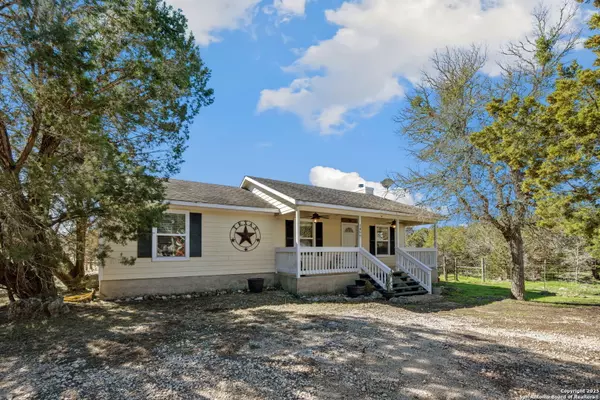 1456 Green Meadow, Spring Branch, TX 78070