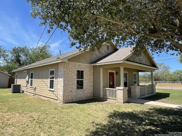 Devine, TX 78016,615 McAnnely