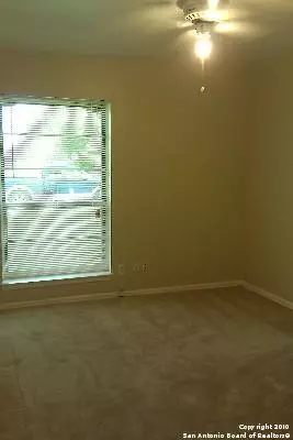 Schertz, TX 78154-2418,225 MEADOW LN