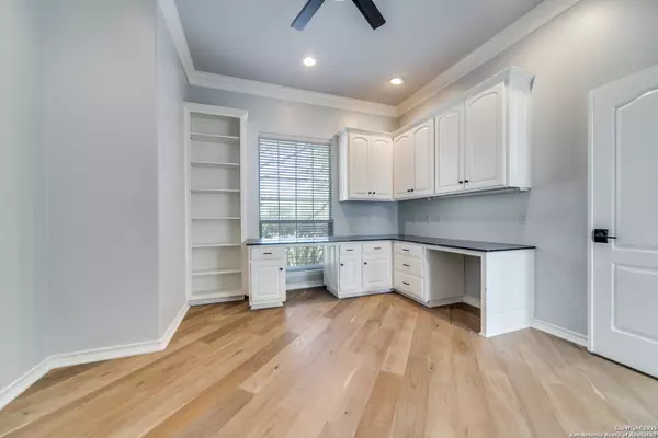 Shavano Park, TX 78230,210 Switch Oak