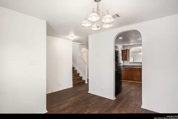 San Antonio, TX 78221,843 Six Iron