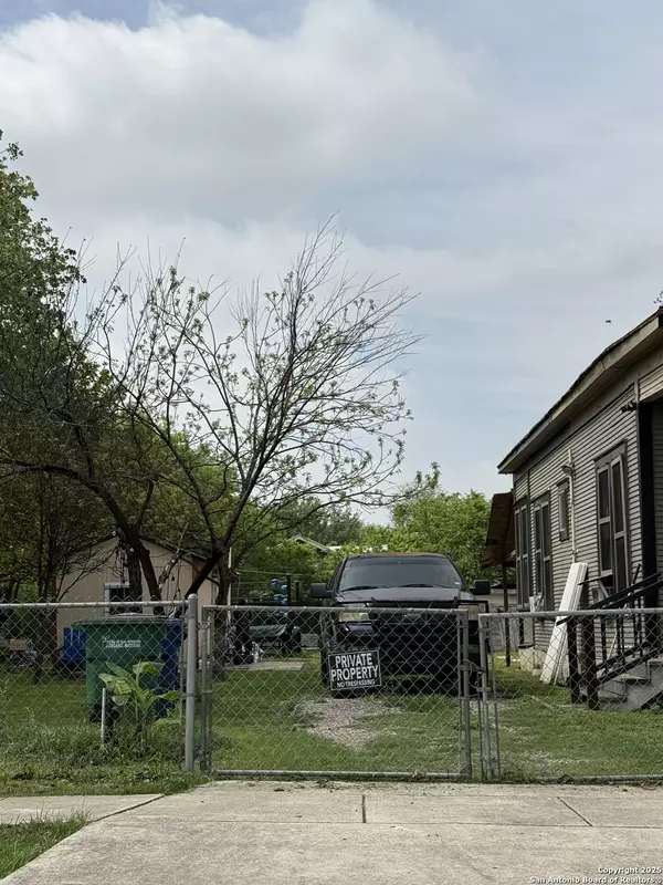 San Antonio, TX 78210,312 Leigh St