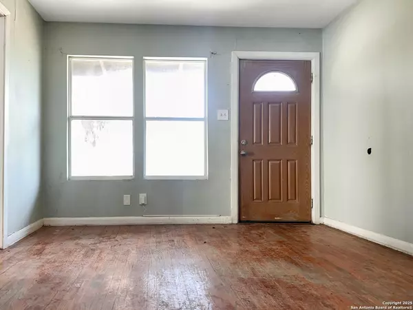 San Antonio, TX 78201,1324 Mariposa