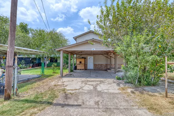 Carrizo Springs, TX 78834,98 Guayacan