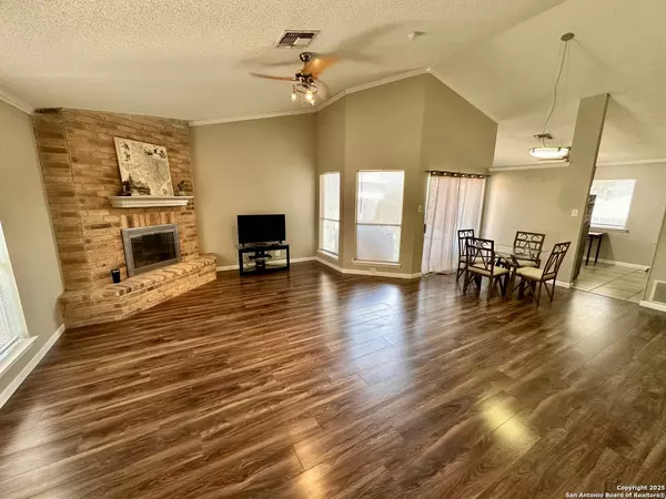 San Antonio, TX 78233,5742 Larkdale