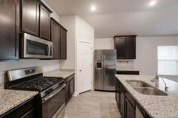 Converse, TX 78109,10314 Francisco Way