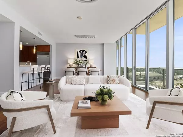 San Antonio, TX 78205-2636,610 MARKET ST UNIT 2811