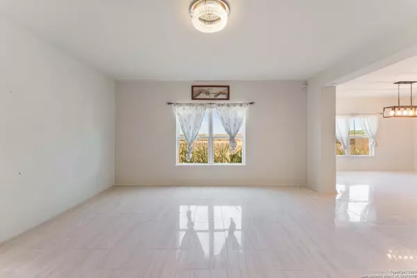 Von Ormy, TX 78073,15231 Harbor Landing