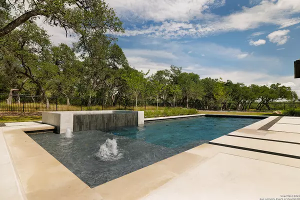 Boerne, TX 78006,204 Easy Money