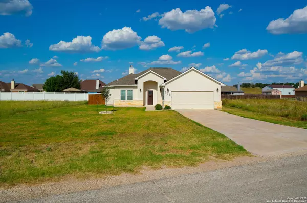 126 Merion Ln, La Vernia, TX 78121