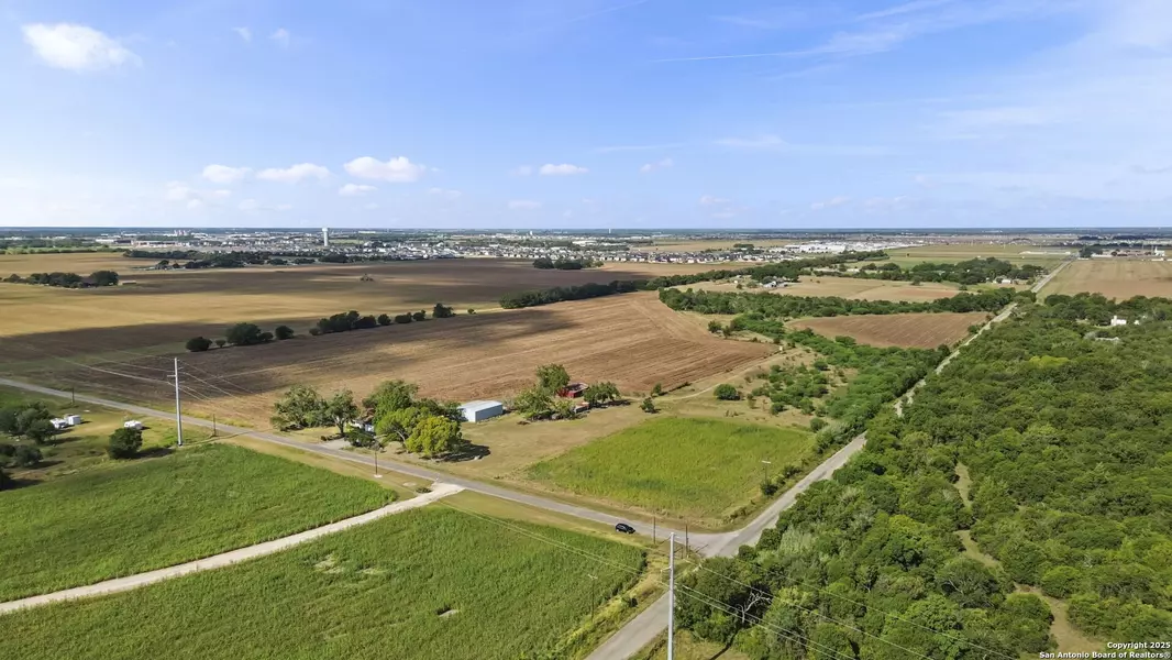 4410 Ploetz, Seguin, TX 78155