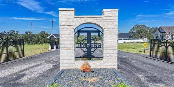100 Timber Heights, La Vernia, TX 78121