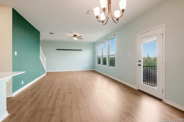 Converse, TX 78109,4447 Tivoli