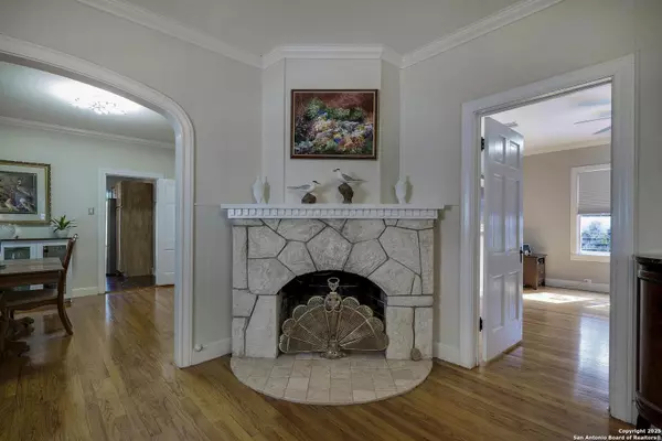 San Antonio, TX 78212,555 Craig