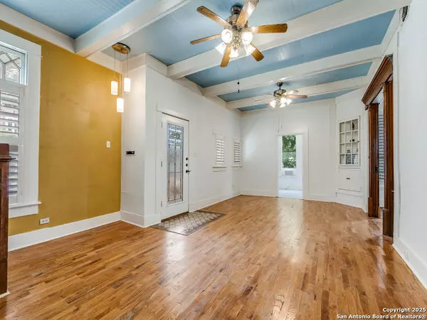 San Antonio, TX 78212,228 Woodlawn