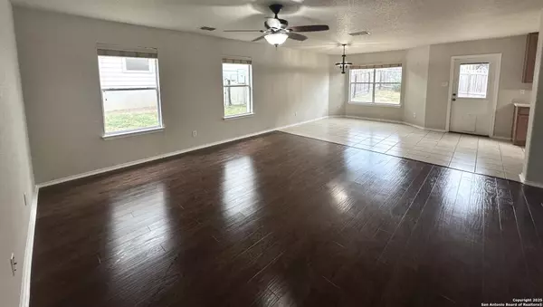 Live Oak, TX 78233,6741 Wayman