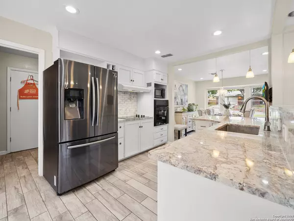 San Antonio, TX 78229,5302 Charter Oak