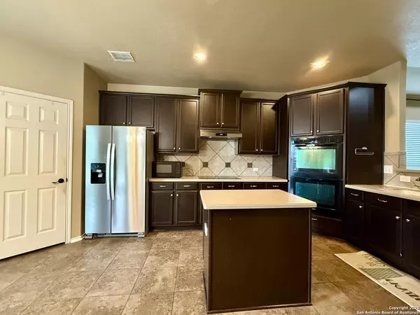 San Antonio, TX 78251,8018 Grissom Crst