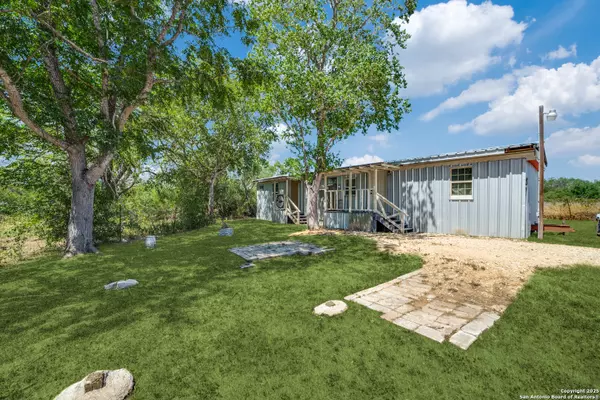 Elmendorf, TX 78112,8325 Fm 327