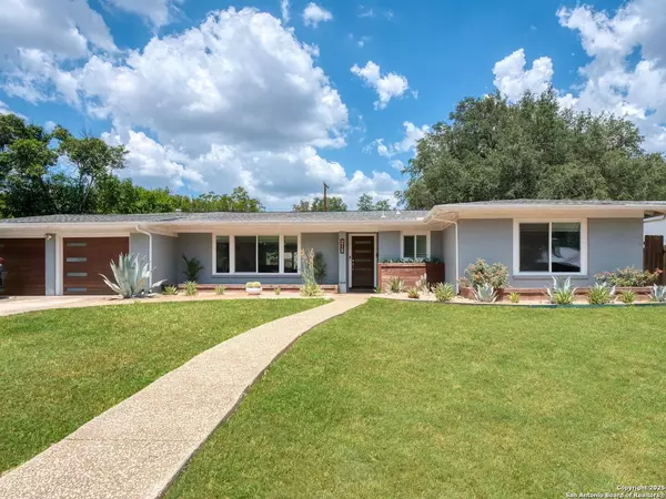 215 Tophill Rd, San Antonio, TX 78209