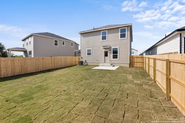 Elmendorf, TX 78112,14426 GOPHER COVE