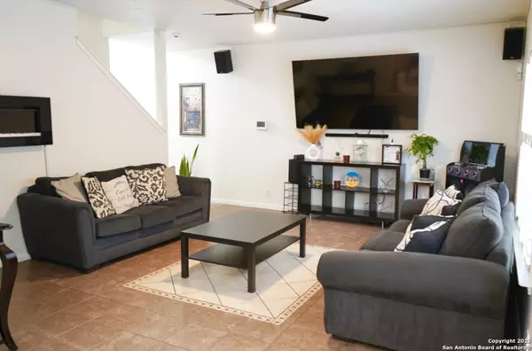San Antonio, TX 78250,9259 Ridge Breeze