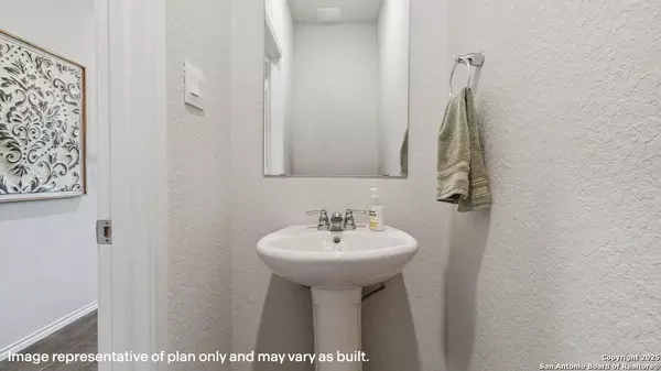 San Antonio, TX 78245,5910 Hartley Home