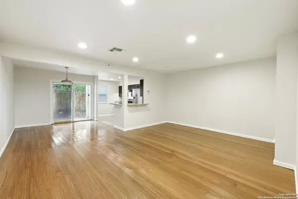 San Antonio, TX 78209,100 Lorenz Rd UNIT 1502