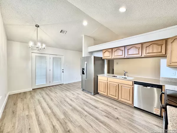 San Antonio, TX 78245,10358 Rustic Village