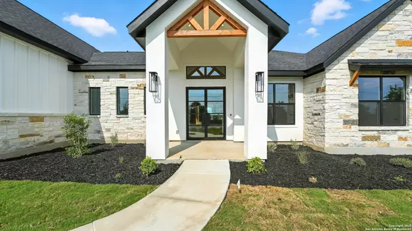 306 Toucan, Spring Branch, TX 78070