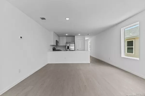 San Antonio, TX 78254,14810 Saw Mill