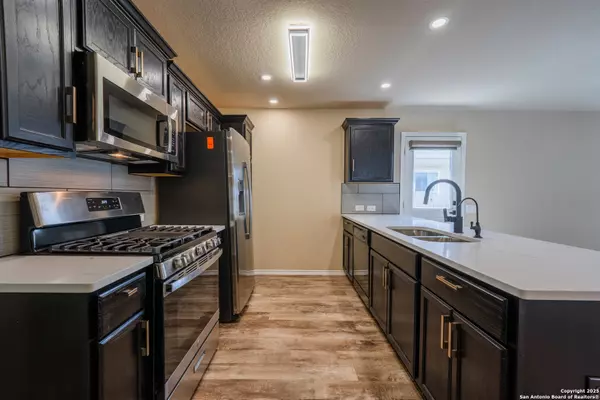 San Antonio, TX 78218,6958 Cozy Run