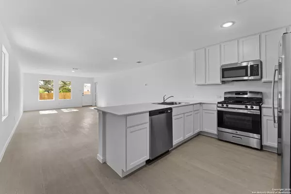 San Antonio, TX 78254,14830 Dillard Mill