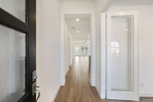 San Antonio, TX 78254,9410 Iron Keeper