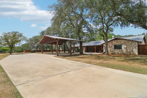 San Antonio, TX 78266,21195 Bat Cave