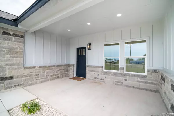 Natalia, TX 78059,307 Ranchero Way