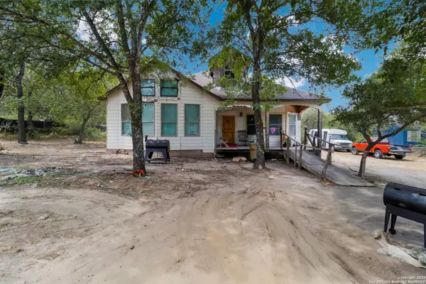 Elmendorf, TX 78112,21925 Priest