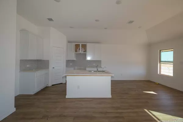 Converse, TX 78109,10310 Goodison Drive