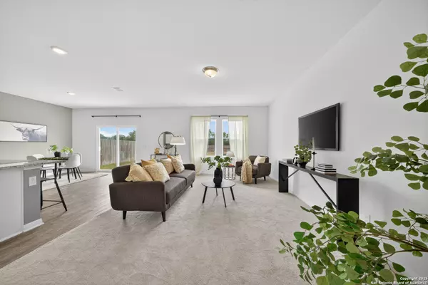 5456 Rue Girard, Converse, TX 78109