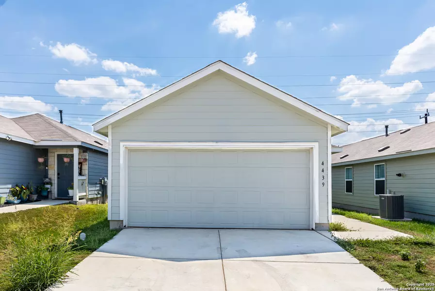 4439 zoe, San Antonio, TX 78222