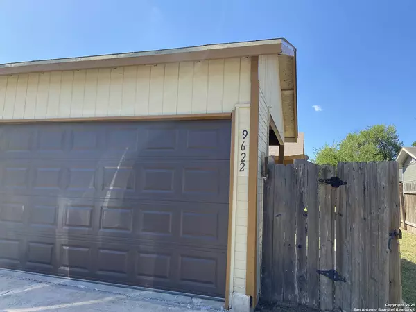 9622 Vale, San Antonio, TX 78245