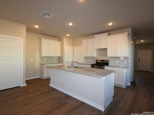 San Antonio, TX 78253,6722 Red Buffalo Trail