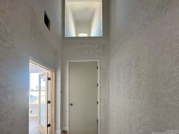 San Antonio, TX 78260,1106 Harmisch Lane