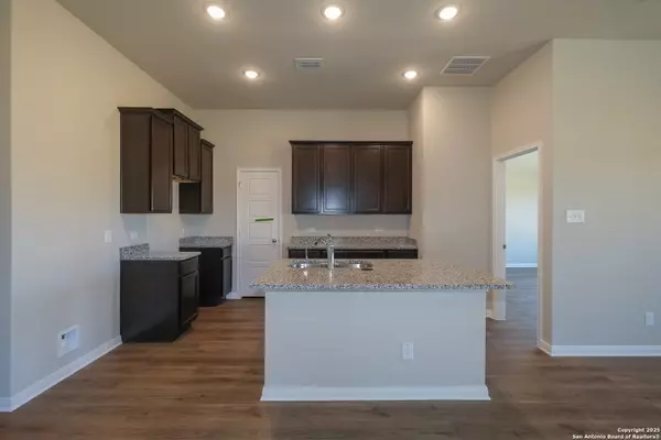 San Antonio, TX 78222,6011 Cienna Cove