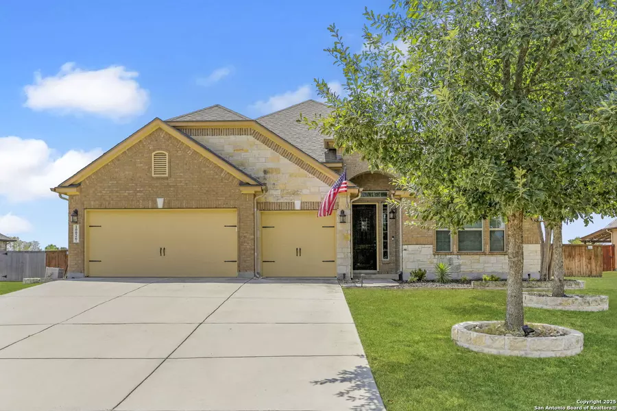 10026 Shallow Bank, Converse, TX 78109-3780