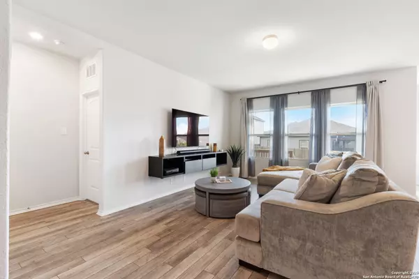 Converse, TX 78109,6847 Alaskan Way