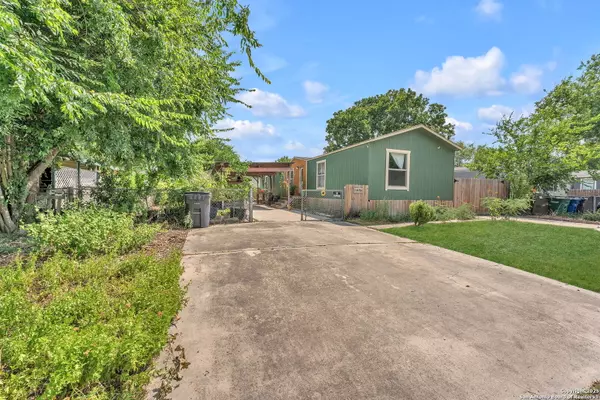 San Antonio, TX 78222,5478 Elkhunter Trail