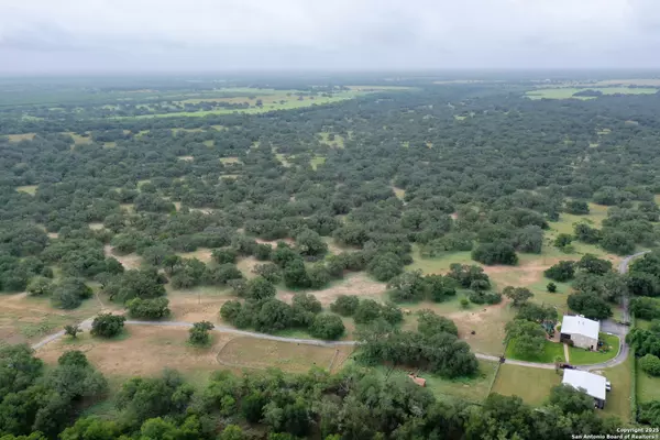 Pleasanton, TX 78064,5464 Coughran Rd